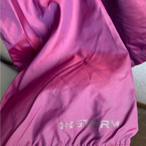 Under Armour Lightweight Loose Fit Windbreaker Iridescent Purple Storm Size S - Picture 5 of 10